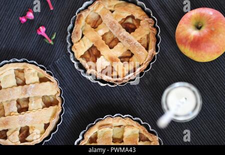 Parte di Apple con un latice coperchio (visto da sopra) Foto Stock