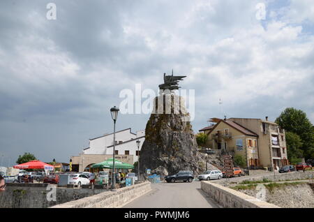 Monumento al WW@ partizan combattenti del Montenegro in virpazar Foto Stock