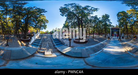 Visualizzazione panoramica a 360 gradi di Ming Grab Ding Ling Pechino 5