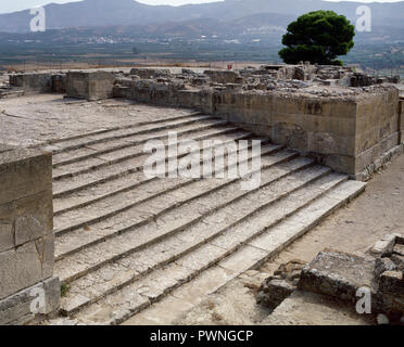 La Grecia, Creta. Palazzo minoico di Festos. La grande scala. Il secondo periodo del palazzo. Foto Stock