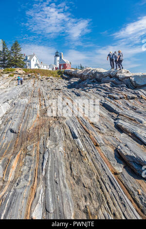 Pemaquid punto luce è uno storico faro DEGLI STATI UNITI si trova a Bristol, Lincoln County, Maine a Pemaquid luce Point Park e include i pescatori's Foto Stock