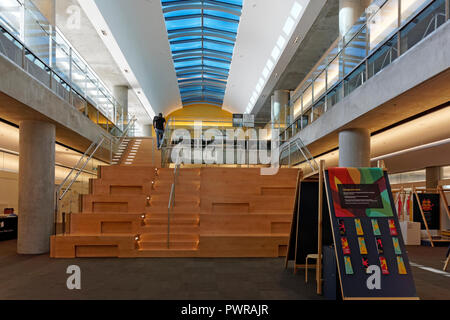 Nuovo spazio espositivo che ha aperto il 29 settembre 2018 all'ottavo piano della Vancouver Public Library ramo centrale, Vancouver, BC, Canada Foto Stock