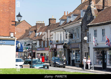 High Street, Wimborne Minster, Dorset, England, Regno Unito Foto Stock