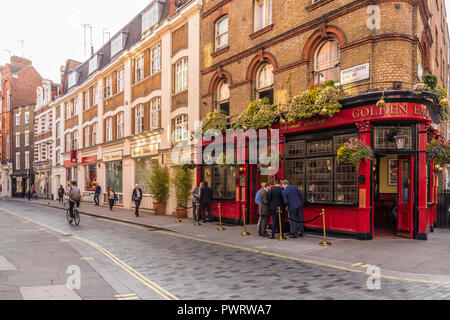 Una tipica vista in Londra Foto Stock