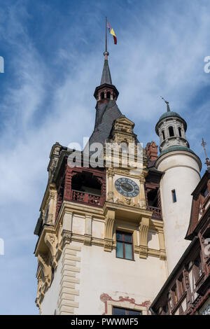 SINAIA, Valacchia/ROMANIA - 21 settembre : vista esterna del Castello di Peles in Sinaia Valacchia Romania il 21 settembre, 2018 Foto Stock