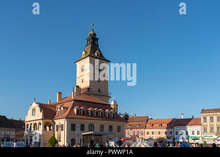 BRASOV, Transilvania/ROMANIA - 20 settembre : vista del municipio della città vecchia in Brasov Transilvania Romania il 20 settembre 2018. Persone non identificate Foto Stock