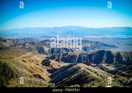 Vista panoramica di Ryan Mountain a Joshua Tree National Park, California Foto Stock