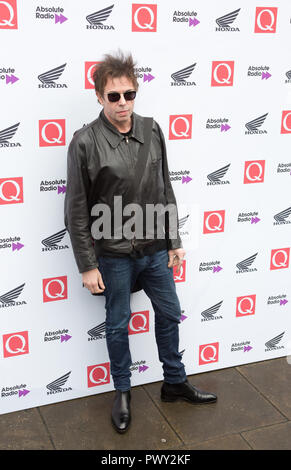 Londra, Regno Unito. 17 Ott 2018. Il Round House Chalk Farm Ian Muccolloch arriva al Q Awards 2018 in associazione con Absolute radio Credit: Dean Fardell / Alamy Live News Foto Stock