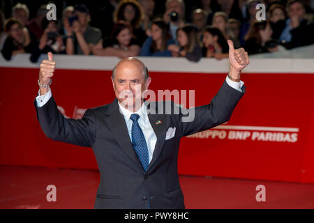 Roma, Italia. 18 ottobre, 2018. L'Ambasciatore degli Stati Uniti in Italia Lewis M. Eisenberg frequentando il tappeto rosso durante il XIII Roma Film Fest Credito: Silvia Gerbino/Alamy Live News Foto Stock