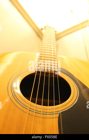 Close-up di chitarra acustica Foto Stock