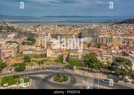 Paesaggio della splendida città di Cagliari. Cagliari si trova nel profondo sud della Sardegna in Italia. Foto Stock