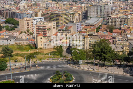 Paesaggio della splendida città di Cagliari. Cagliari si trova nel profondo sud della Sardegna in Italia. Foto Stock