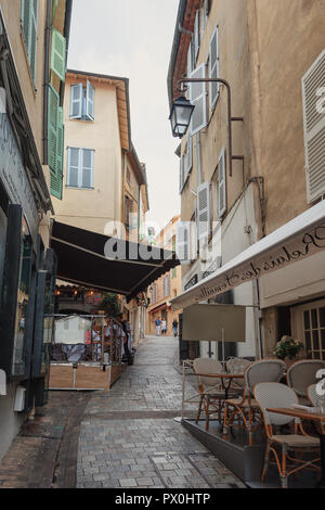 Cannes, Francia, settembre 15, 2018: impressione delle stradine del centro storico di Cannes in Francia Foto Stock