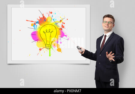 Uomo con puntatore laser presentazione idea innovativa Foto Stock