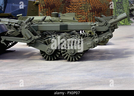 Equipaggiamento speciale, costituito da una miniera di rut spazzatrice e attrezzature per miniera di continuo la pesca a strascico Foto Stock