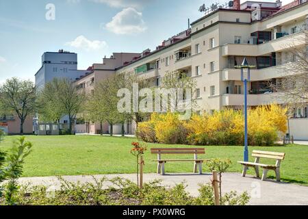 Wien, Gemeindebau des "Roten Wien - Vienna, Consiglio Tenement blocco, "rosso" di Vienna. Karl Marx-Hof, Heiligenstädter Straße 82-92, Karl Ehn 1927-1930 Foto Stock