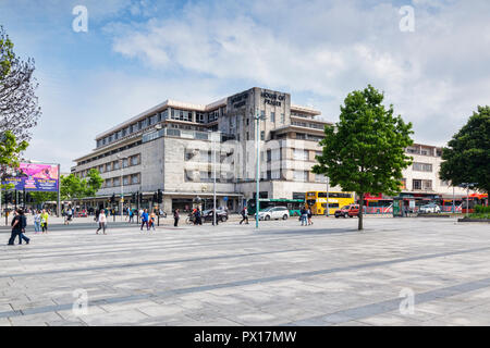 8 Giugno 2018: Plymouth, Devon, Regno Unito - House of Fraser in Royal Parade, uno dei 31 memorizza la cui chiusura è stata annunciata. Foto Stock