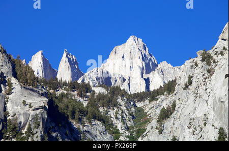 Il Monte Whitney, Eastern Sierra Nevada, in California, Stati Uniti d'America.