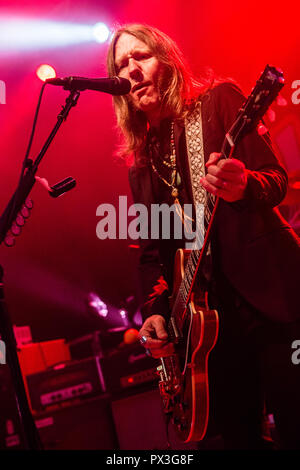 Milano Italia. Il 18 ottobre 2018. La statunitense southern rock band di fumo BLACKBERRY esegue dal vivo sul palco all'Alcatraz durante il 'Trova una luce Tour' Credito: Rodolfo Sassano/Alamy Live News Foto Stock