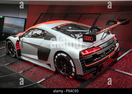 Parigi - Ott 2, 2018: nuova Audi R8 LMS GT3 race car presentata al Salone di Parigi. Foto Stock