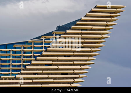 V E UN MUSEO DEL DESIGN DUNDEE Scozia la prua dell'edificio Foto Stock