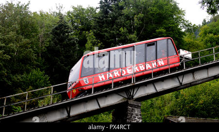 Furnicular scendendo da Harder Klum a Interlaken Foto Stock