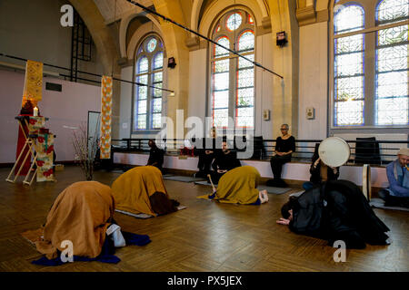 Shinnenkai anno nuovo zen cerimonia buddista a Parigi, Francia. Foto Stock