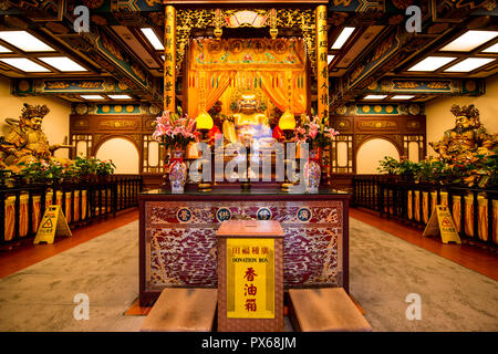 Grand Hall di Diecimila Buddha al Grande Buddha e il Monastero Po Lin, Isola di Lantau, Hong Kong, Cina. Foto Stock