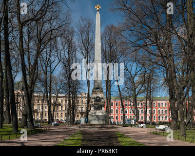 San Pietroburgo, Russia, Maggio 2018: Obelisco alle vittorie di Rumyantsev sulla piazza Rumyantsev dell isola Vasilyevsky a San Pietroburgo Foto Stock