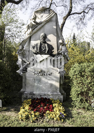 Vienna, cimitero centrale tomba di Franz von Suppe, Austria, 11. distretto, cimitero centrale Foto Stock