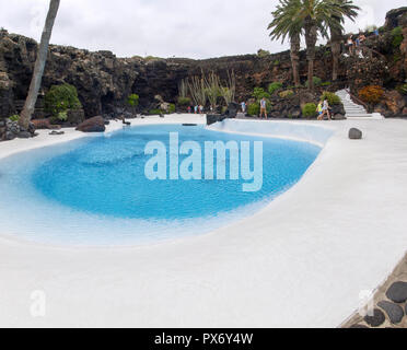 Lanzarote, Spagna - 2 Giugno 2018: Cueva de los Verdes, visita al canale di lava Foto Stock