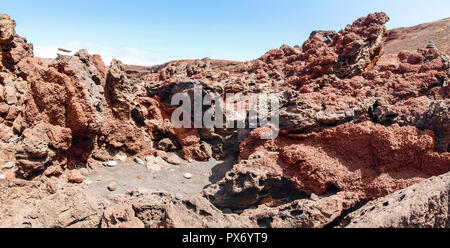 Lanzarote, Spagna - 5 Giugno 2017: El Golfo spiaggia, sulla costa sud-ovest di Lanzarote. Foto Stock