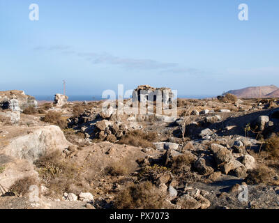 Lanzarote, Spagna - 7 Giugno 2017: Città stratificata su deserto Foto Stock