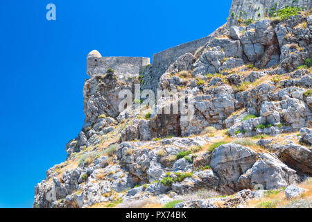 La fortezza veneziana della Fortezza sulla collina presso la vecchia città di Rethimno, Creta, Grecia. Foto Stock