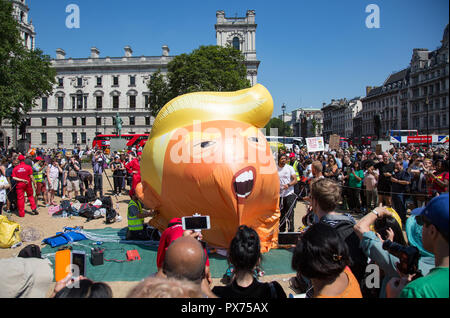 Proteste come Donald Trump visite nel Regno Unito a Londra il 13 luglio 2018. Foto di Andy Rowland. Foto Stock