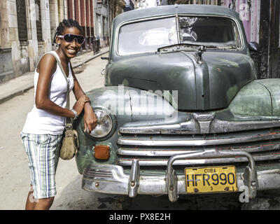 Havanna Vieja, la città vecchia, la giovane donna cubana, Cuba Havanna Foto Stock