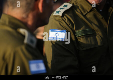 Dettagli con la bandiera israeliana su un militare uniforme medic Foto Stock