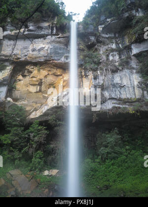 Una lunga esposizione Yumbilla cascata, Chachapoyas, Perù Foto Stock