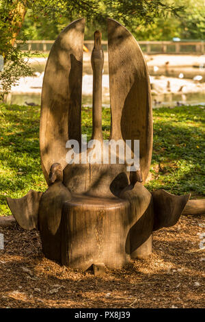 Swan scultura a Slimbridge Foto Stock