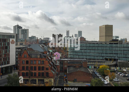 Il centro città di Manchester skyline da Miller Street nel quartiere settentrionale Foto Stock