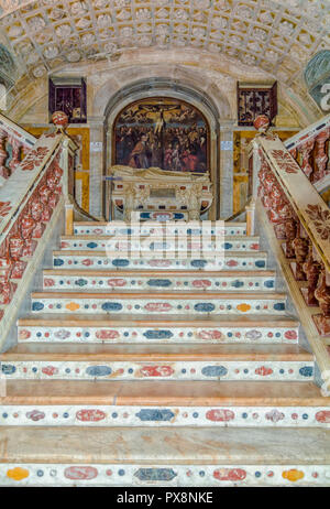 Gli interni della cattedrale di Santa Maria di Cagliari. Il Santuario dei Martiri: Lobby del Santuario Foto Stock