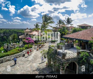 La Romana, Repubblica Dominicana. 14 gen 2009. Altos de Chavon, una ri-creazione di un sedicesimo secolo in stile mediterraneo villaggio europeo a La Romana Repubblica Dominicana, una destinazione preferita dai turisti. Credito: Arnold Drapkin/ZUMA filo/Alamy Live News Foto Stock