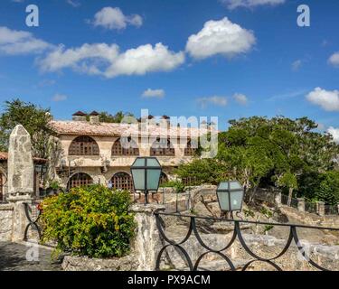 La Romana, Repubblica Dominicana. 14 gen 2009. Altos de Chavon, una ri-creazione di un sedicesimo secolo in stile mediterraneo villaggio europeo a La Romana Repubblica Dominicana, una destinazione preferita dai turisti. Credito: Arnold Drapkin/ZUMA filo/Alamy Live News Foto Stock