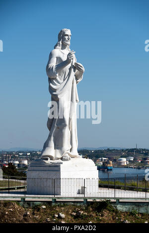 Il Gesù Cristo Statua in Avana di fronte Skyline Foto Stock