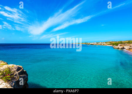 Vista della costa, Westpunt, Curacao, Paesi Bassi. Copia spazio per il testo Foto Stock