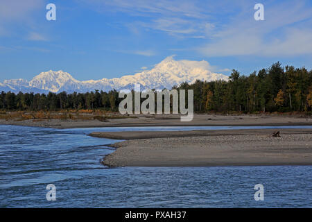 Vista del Monte McKinley da Talkeetna in Alaska che mostra la coperta di neve top Foto Stock