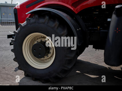 Grande trattore agricolo Foto Stock