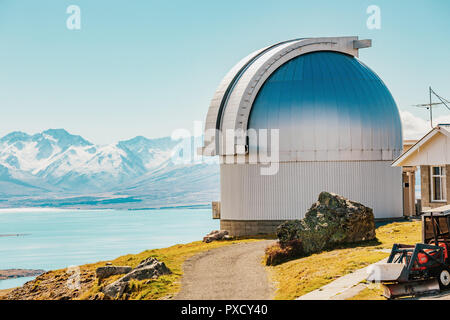 Montare John's osservatorio di Mt Giovanni nella stagione autunnale vicino Lago Tekapo Alpi del Sud le valli di montagna si Nuova Zelanda Foto Stock