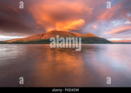 Bassenthwaite Lake, UK Lake District al tramonto Foto Stock