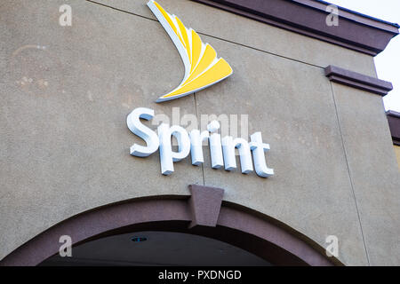 American società di telecomunicazioni negozio Sprint edificio segno esterno e il logo Foto Stock